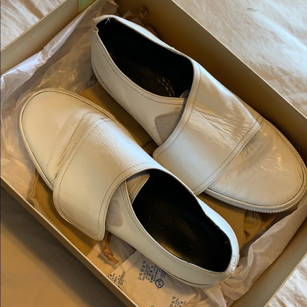 ZCD Velcro white sneakers